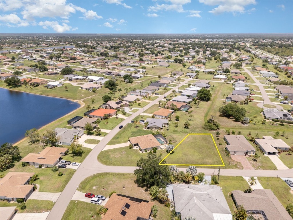 Oriel Court Punta Gorda FL 33983 C7511024 image1