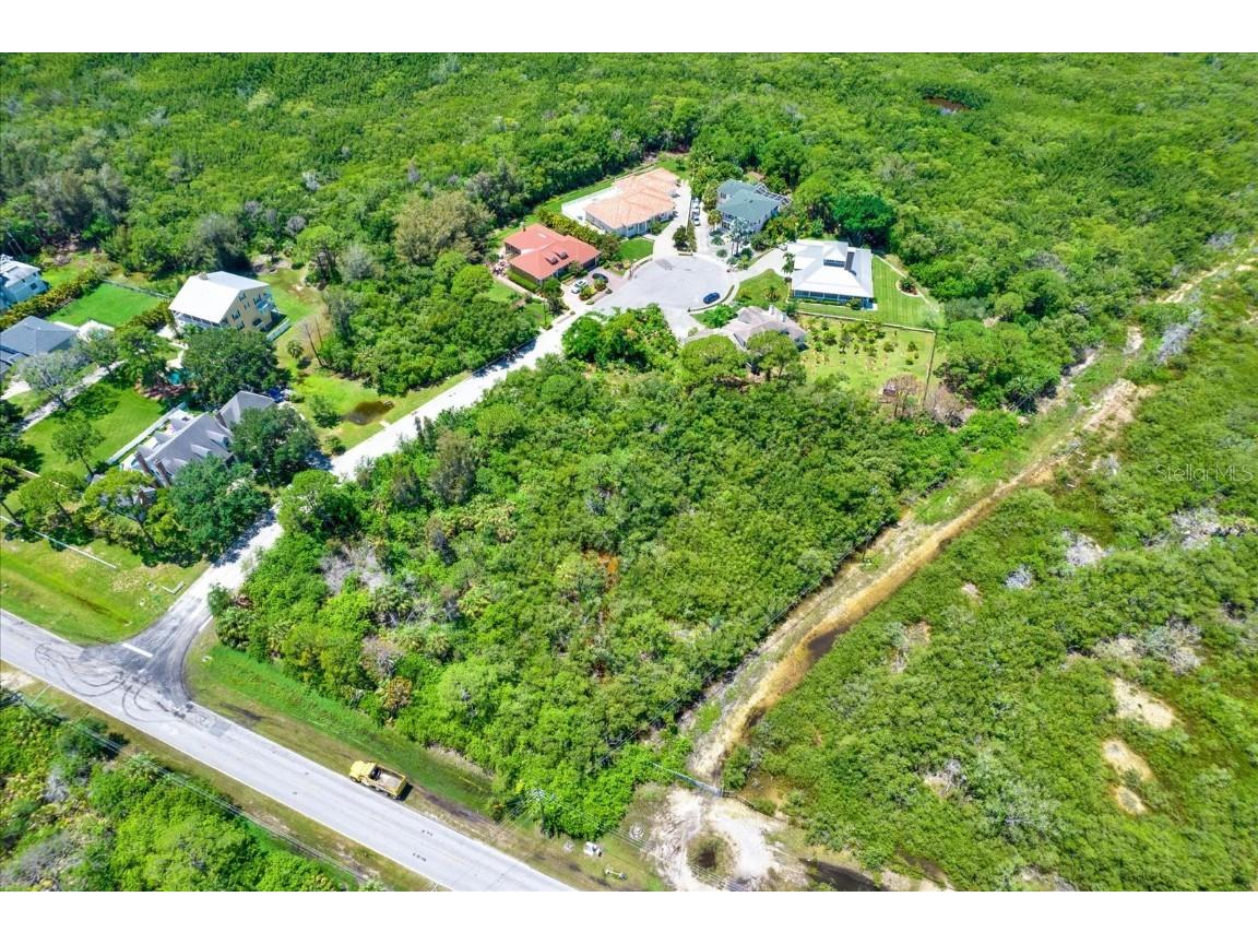 Osceola Court NE Saint Petersburg FL 33702 T3544535 image4