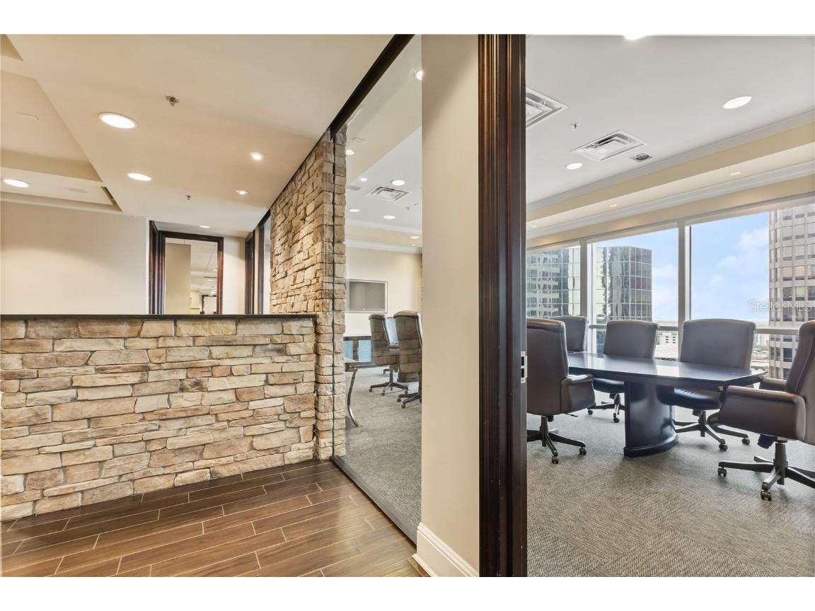  Orlando FL 32801 O6309107 image29