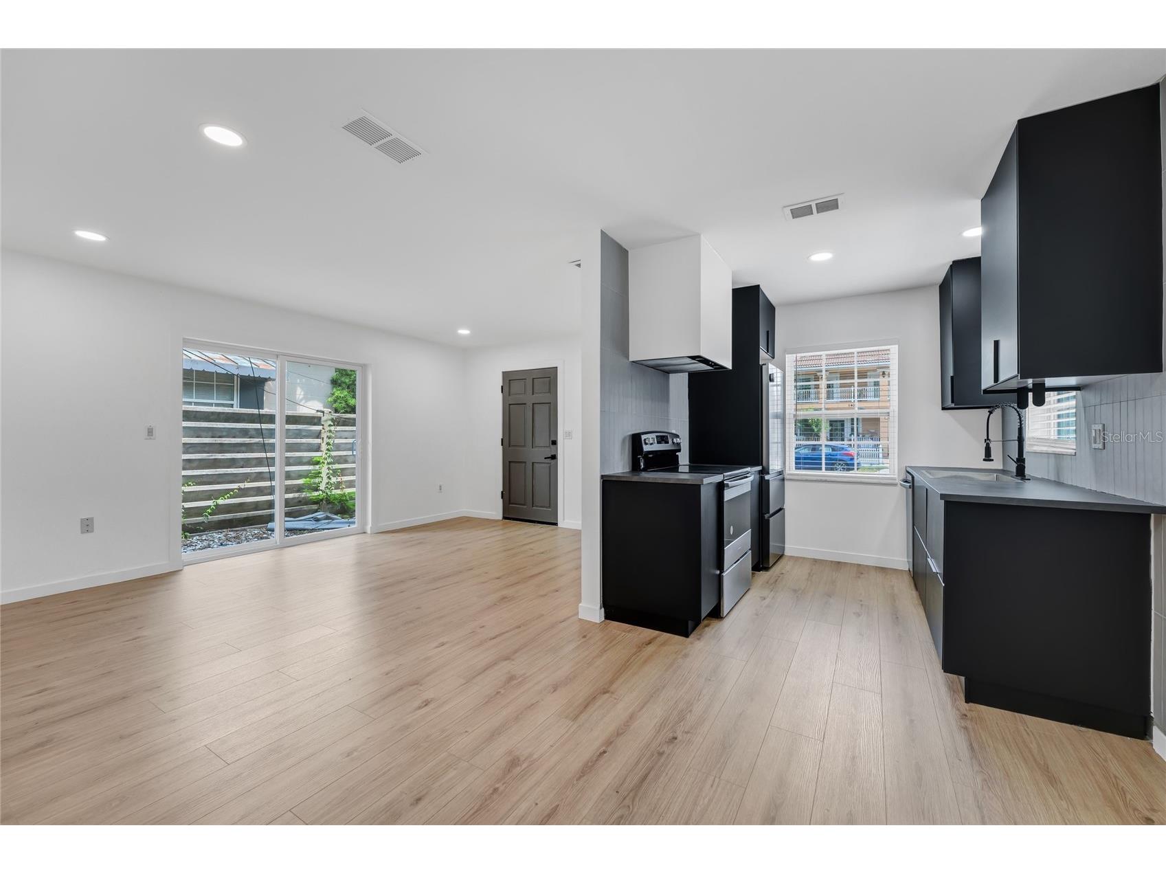 1405 Park Lake Street Orlando FL 32803 O6407673 image9
