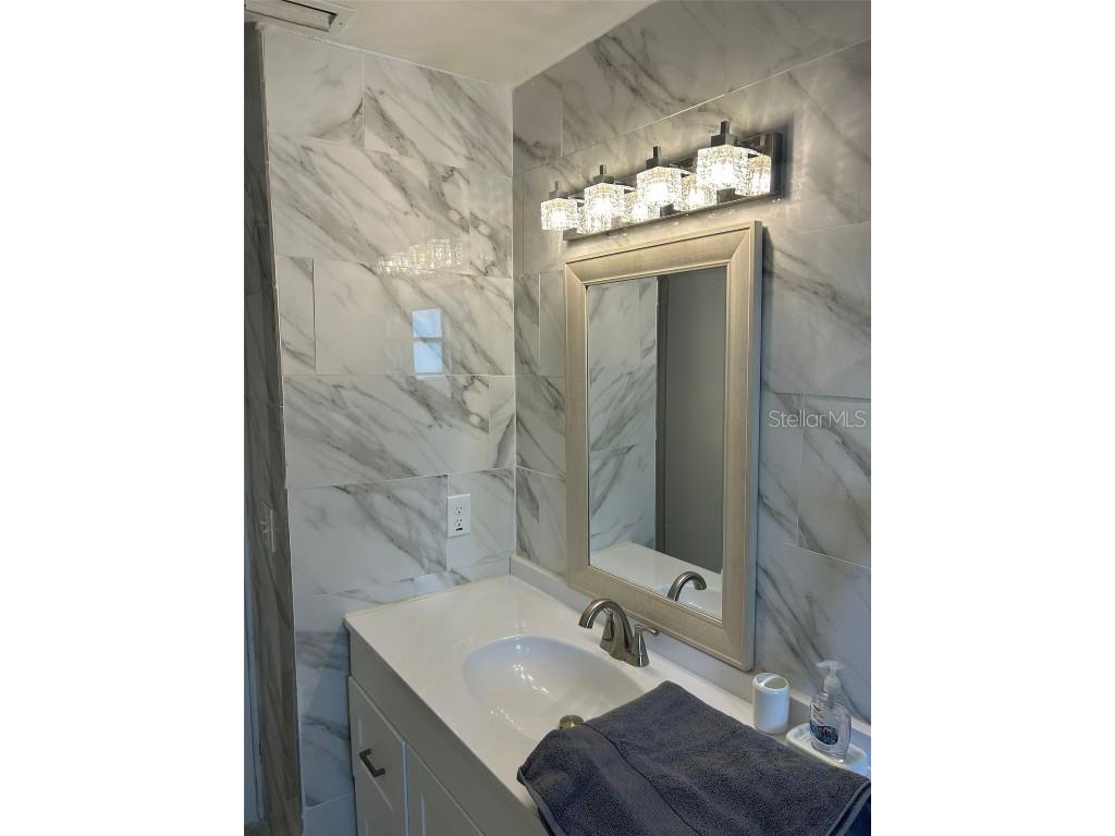  Orlando FL 32808 O6306975 image11