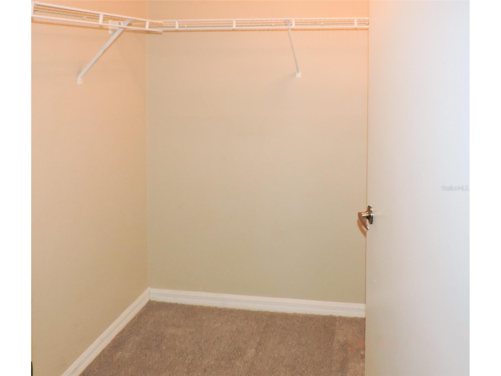  Orlando FL 32811 O6381654 image8