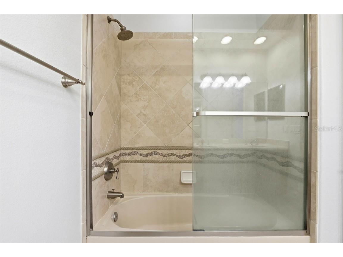  Orlando FL 32825 O6356240 image25