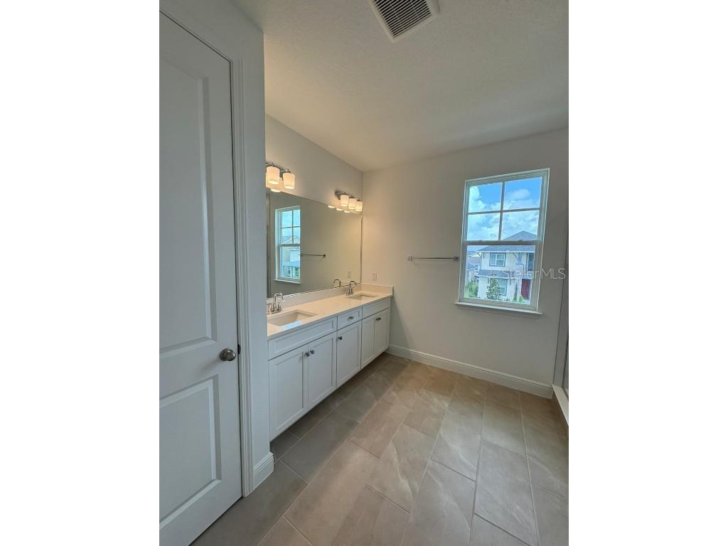  Orlando FL 32827 O6333179 image18