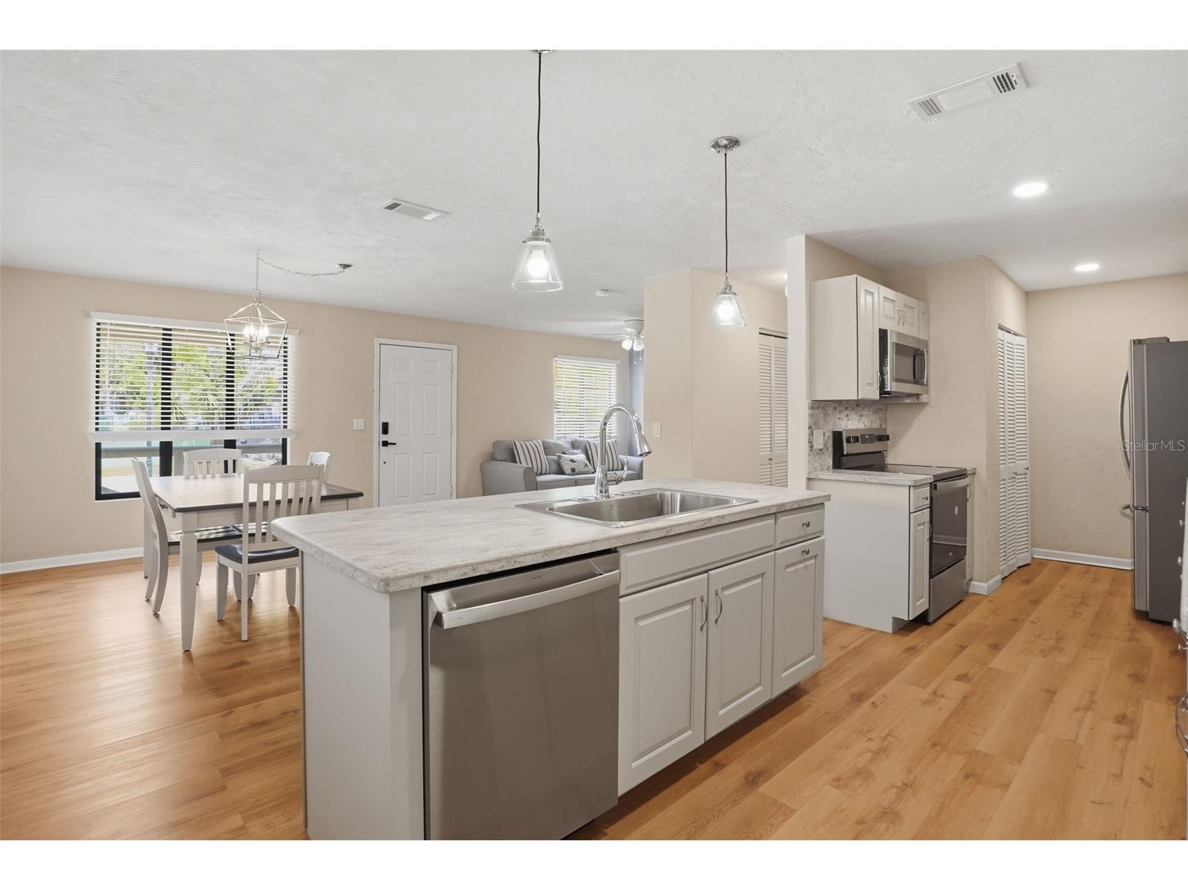254 Oleander Place Ormond Beach FL 32174 O6402530 image6