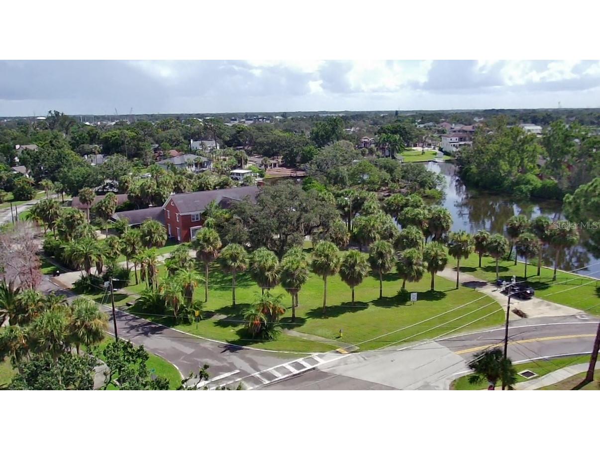 Park Avenue Tarpon Springs FL 34689 - INNESS BAYOU W7878465 image4