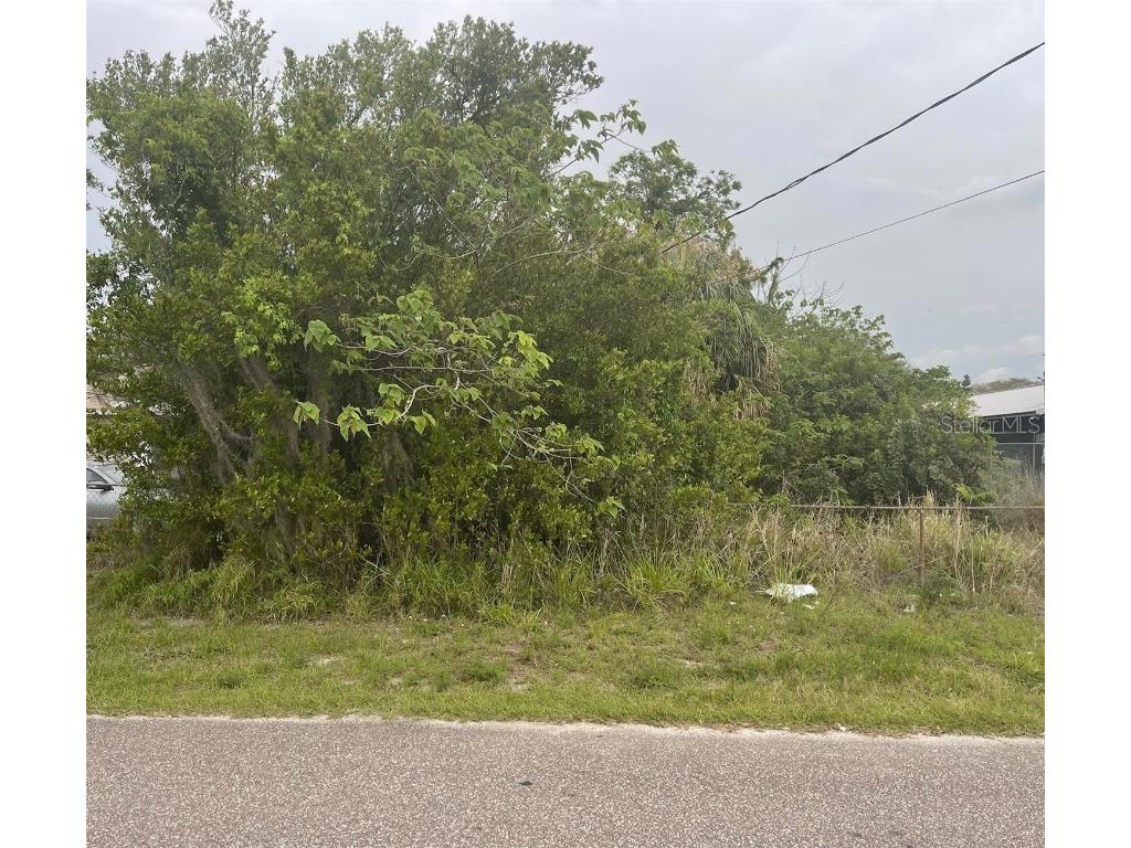 Peachtree Street E Lakeland FL 33801 L4928881 image1