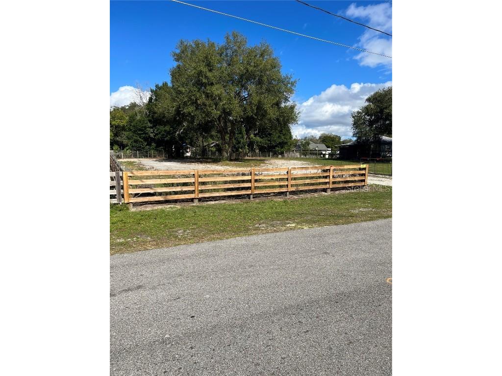 Pine St Geneva FL 32732 O5994825 image1