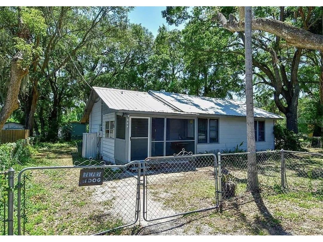 809 W Saunders Street Plant City FL 33563 U8255538 image1
