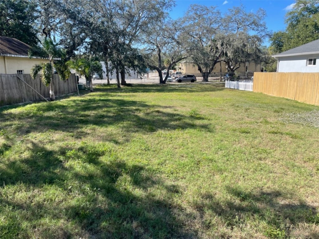 Poinsettia Avenue Tarpon Springs FL 34689 T3487992 image1