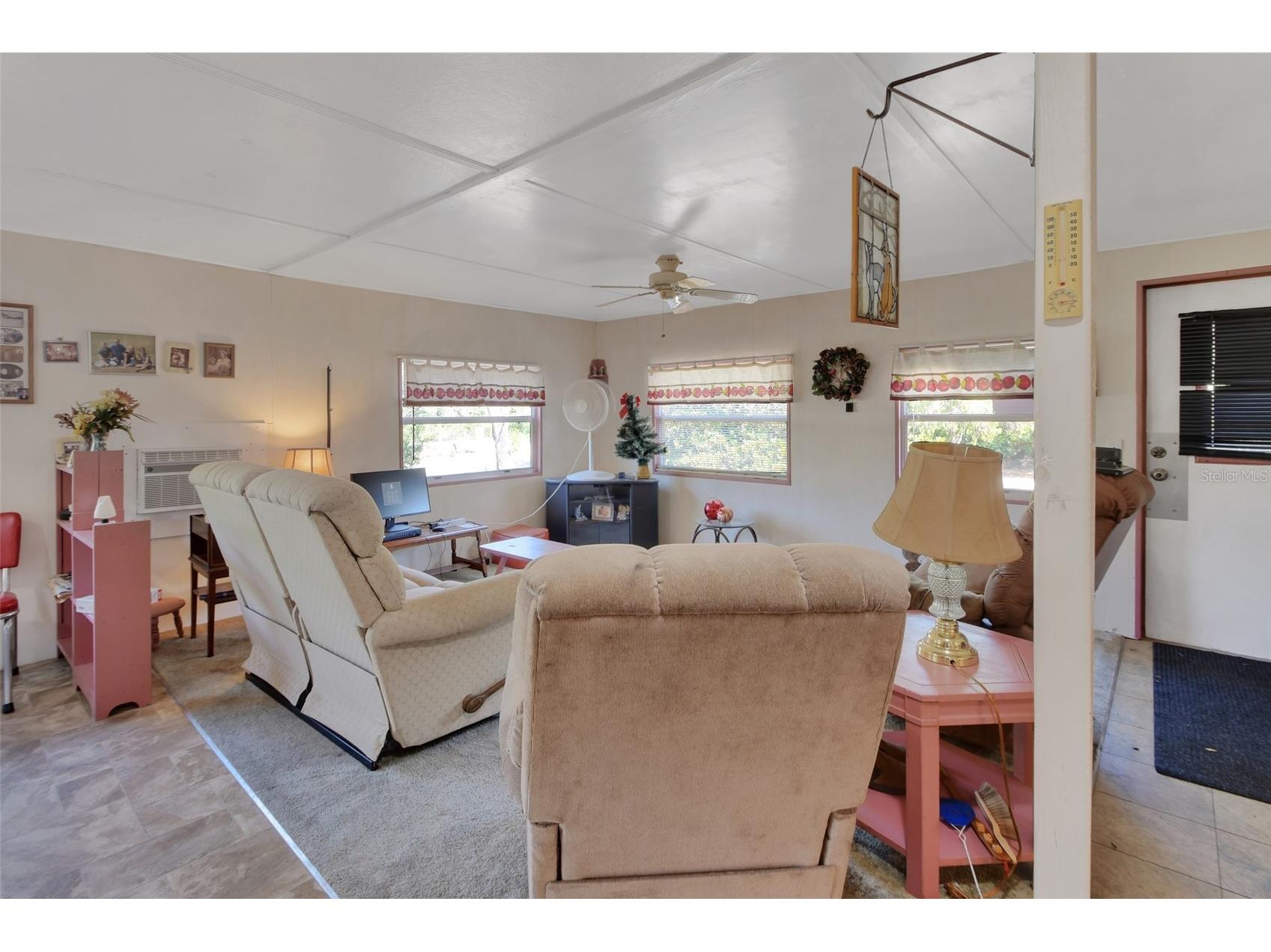 45742 Ohio Street Paisley FL 32767 V4948912 image2