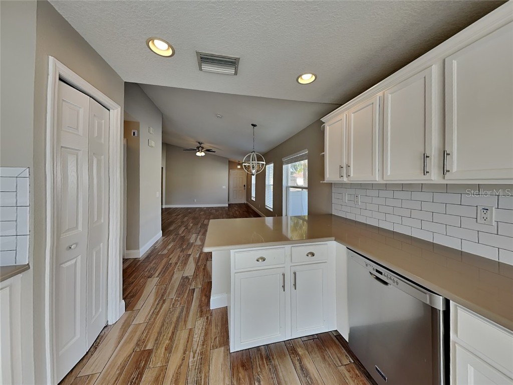  Parrish FL 34219 TB8458780 image7