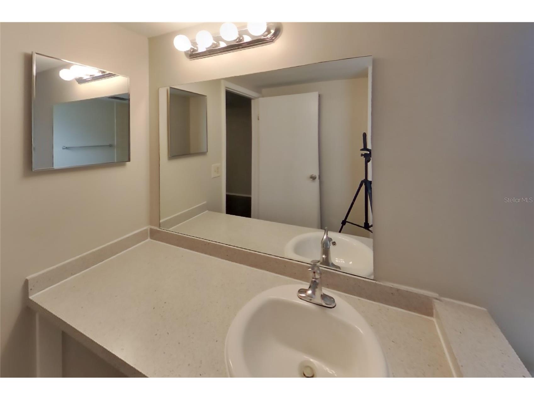 Port Richey FL 34668 O6420272 image10