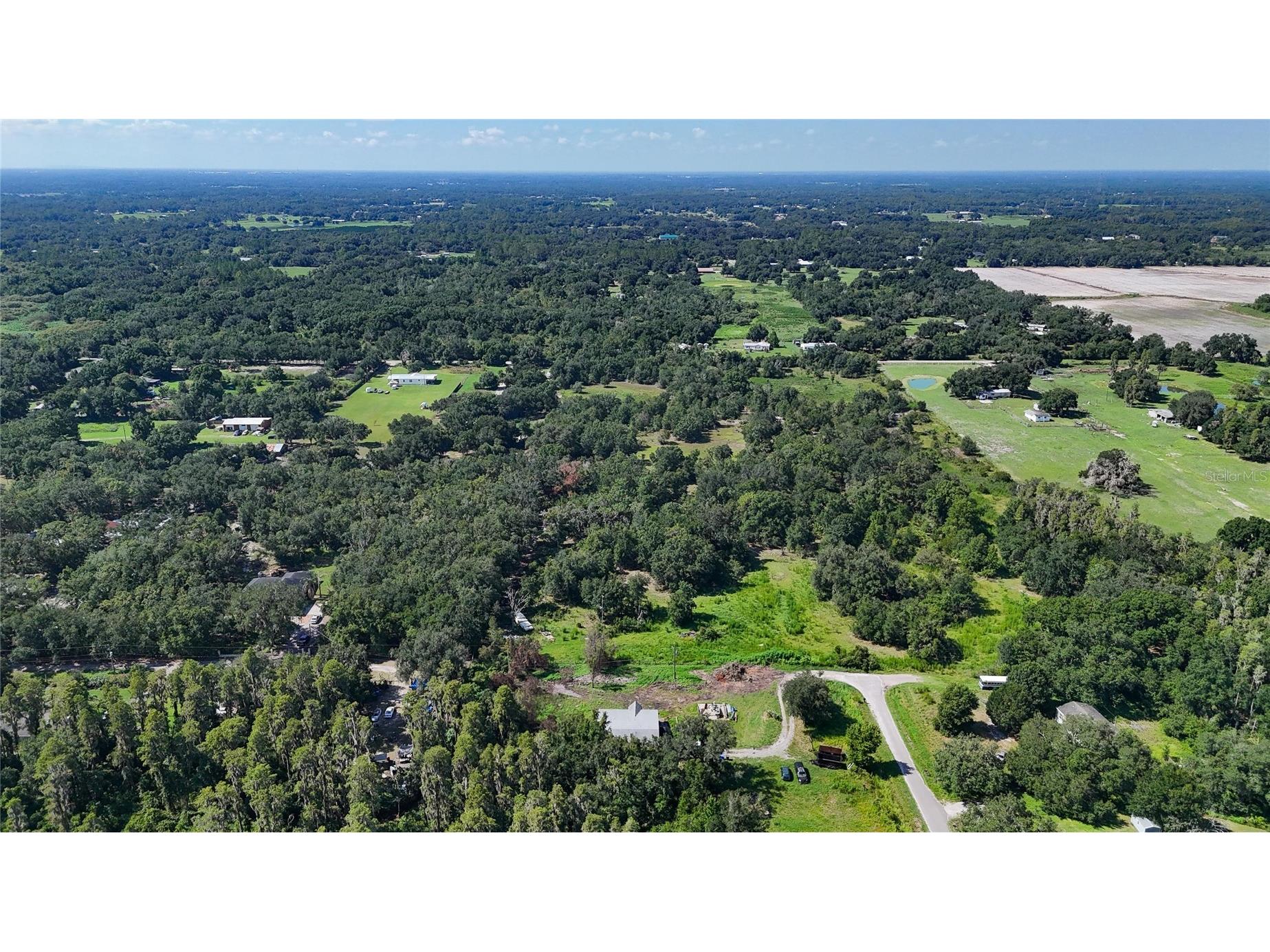 Red Hawk Lane Plant City FL 33565 TB8530449 image11