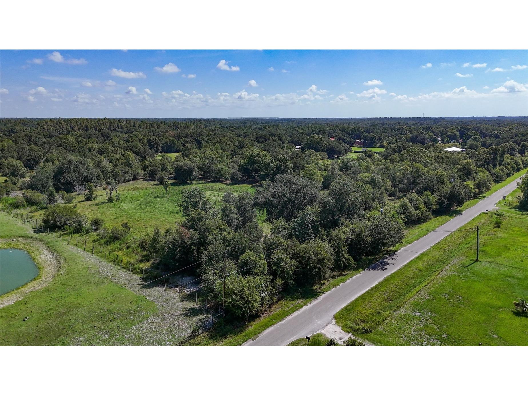 Red Hawk Lane Plant City FL 33565 TB8530449 image2