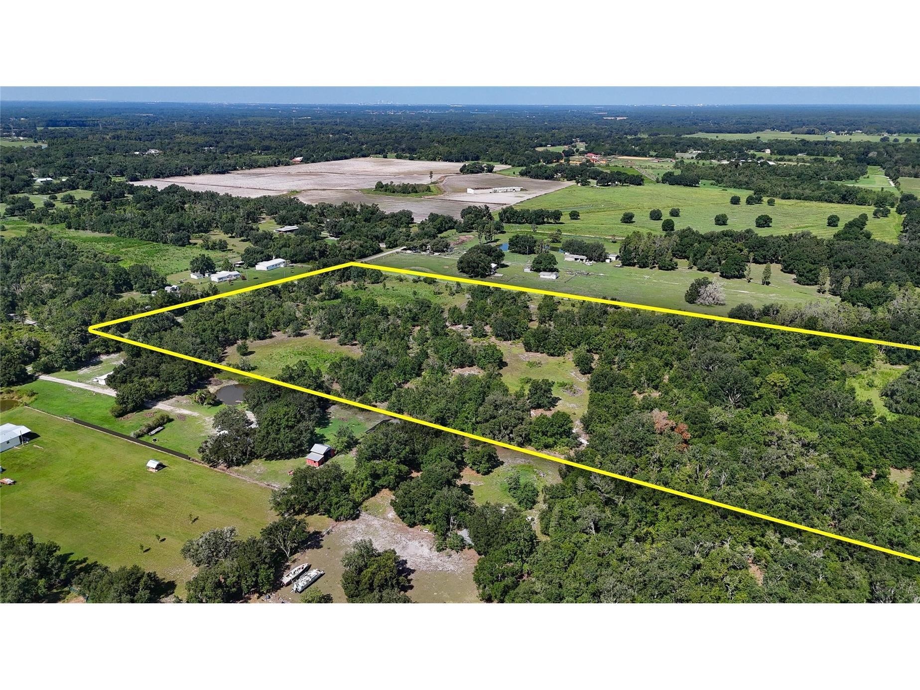 Red Hawk Lane Plant City FL 33565 TB8530449 image20