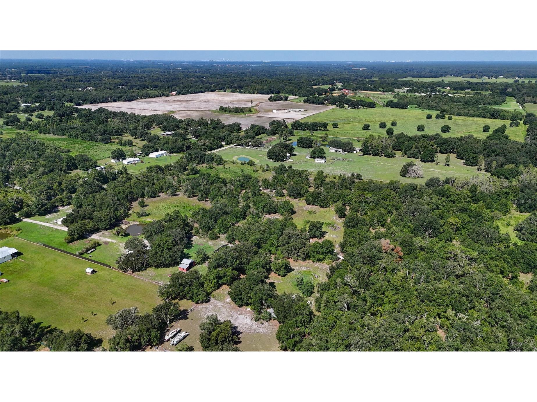 Red Hawk Lane Plant City FL 33565 TB8530449 image21