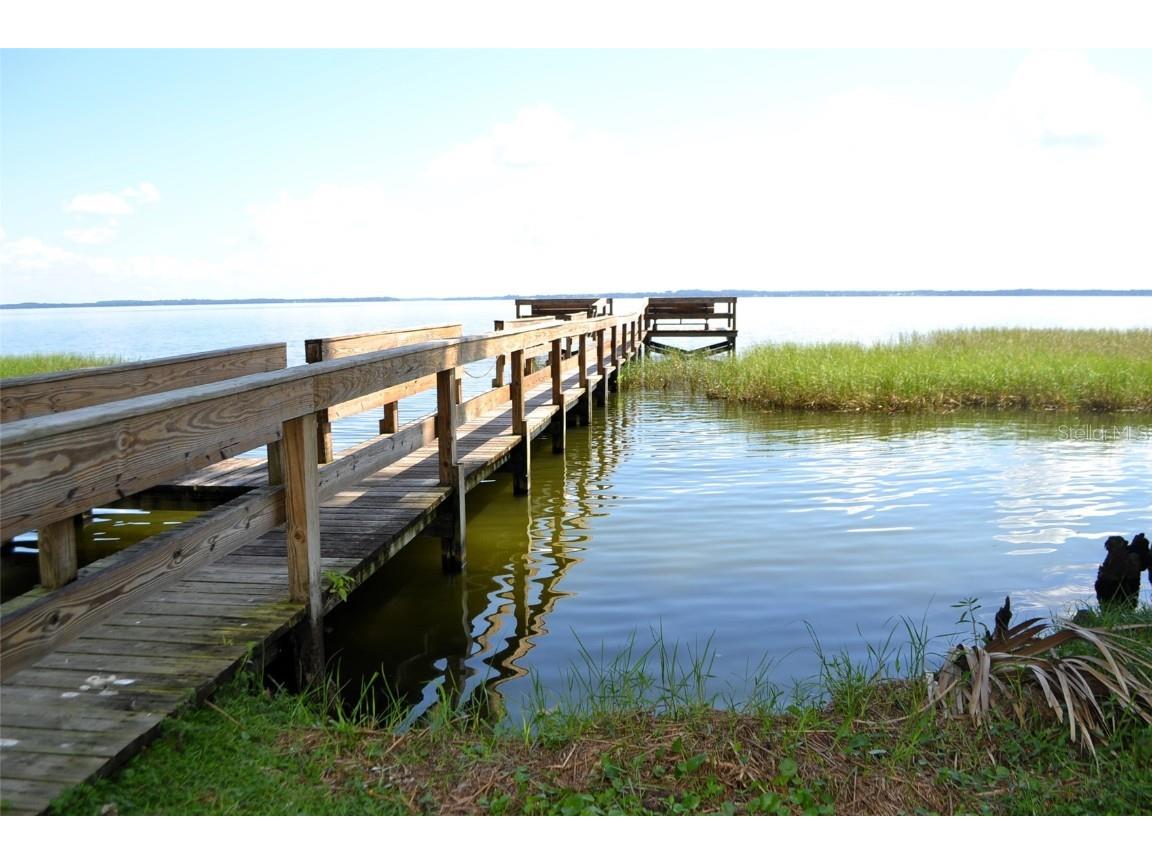Redtree Drive Leesburg FL 34748 - LAKE HARRIS G5103369 image6