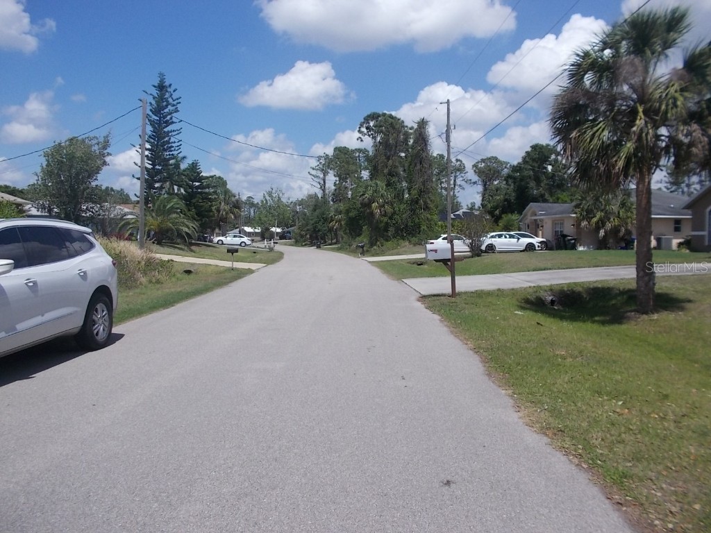 Rival Terrace North Port FL 34286 C7508334 image5