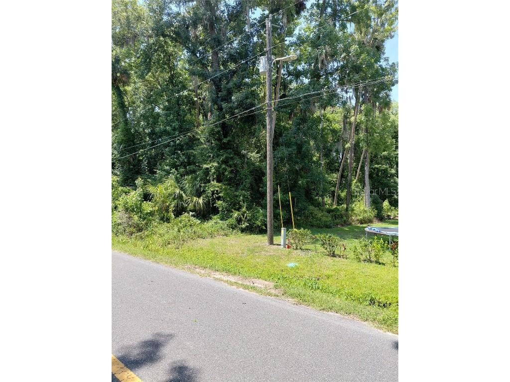 River Road Astor FL 32102 O6310214 image1