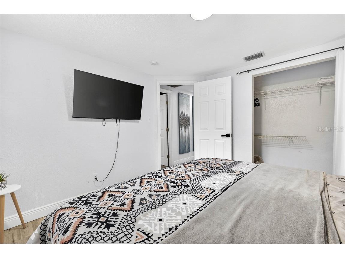  Riverview FL 33578 TB8455571 image20