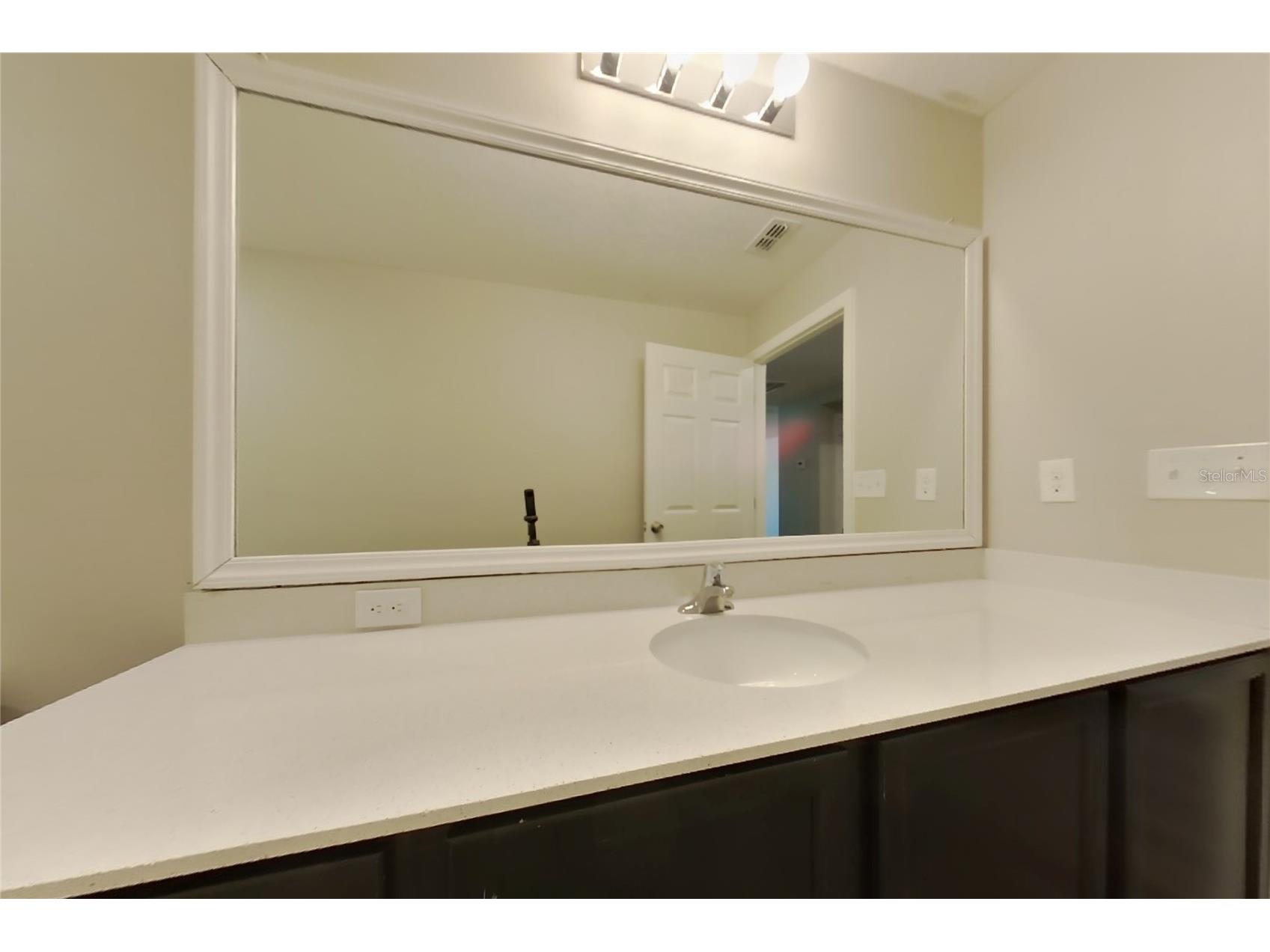  Ruskin FL 33570 O6421775 image15