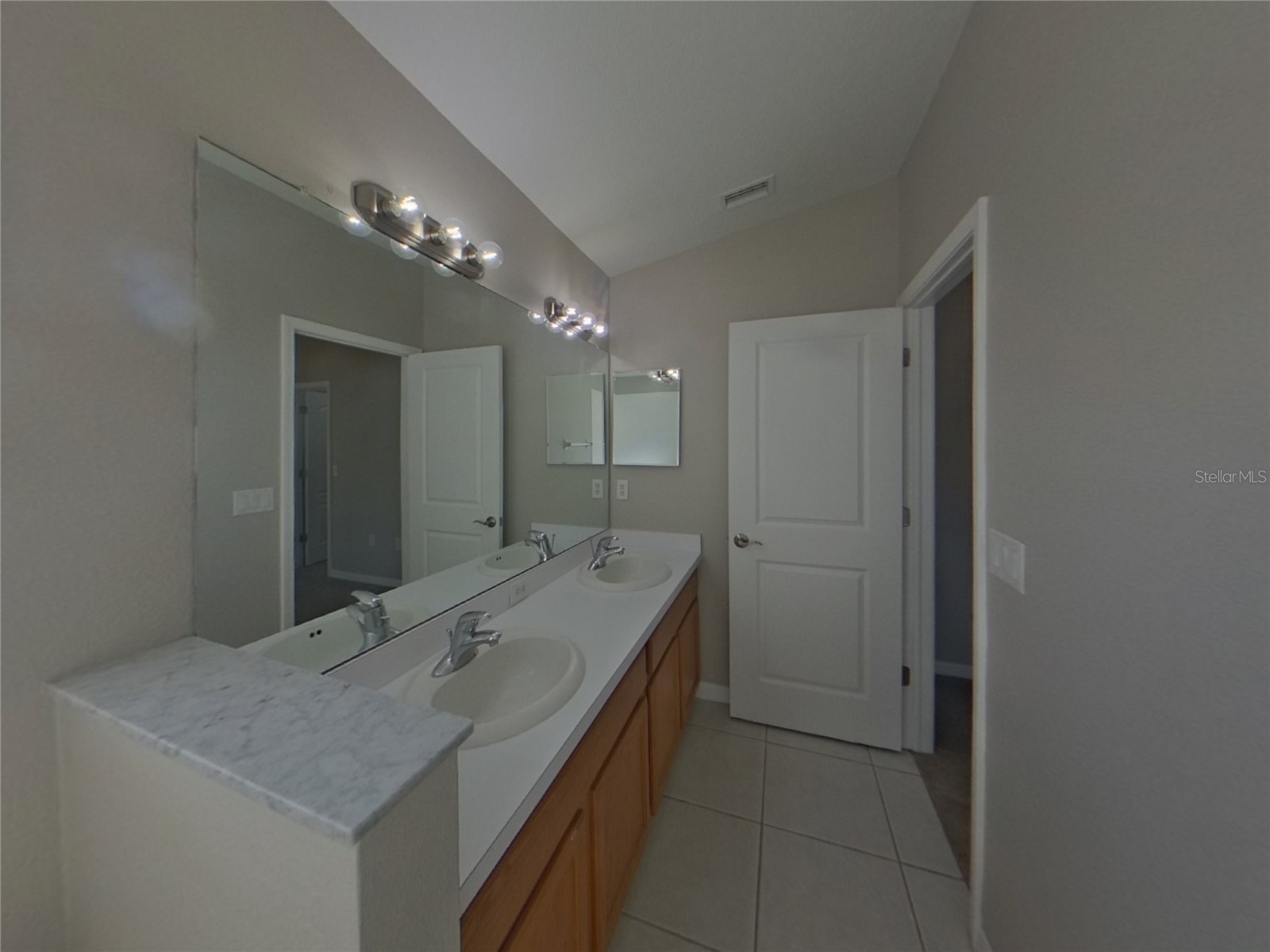  Ruskin FL 33570 TB8488352 image10