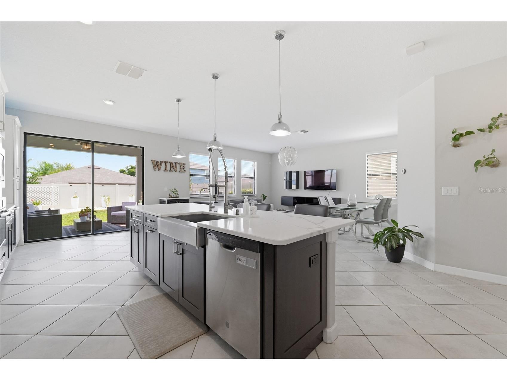 9731 Ivory Dr Ruskin FL 33573 TB8520805 image10