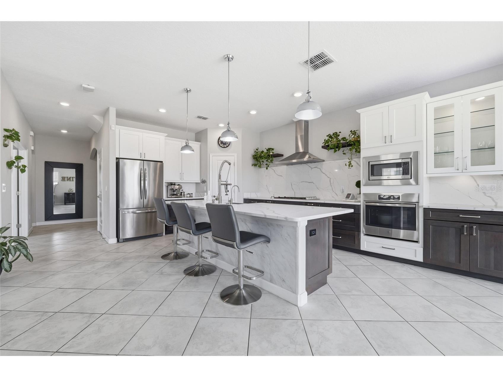 9731 Ivory Dr Ruskin FL 33573 TB8520805 image8