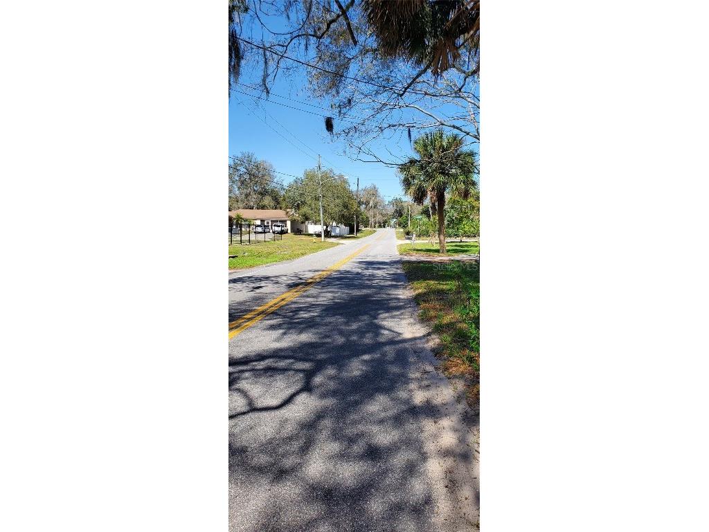 S Hill Avenue Deland FL 32724 V4934787 image1