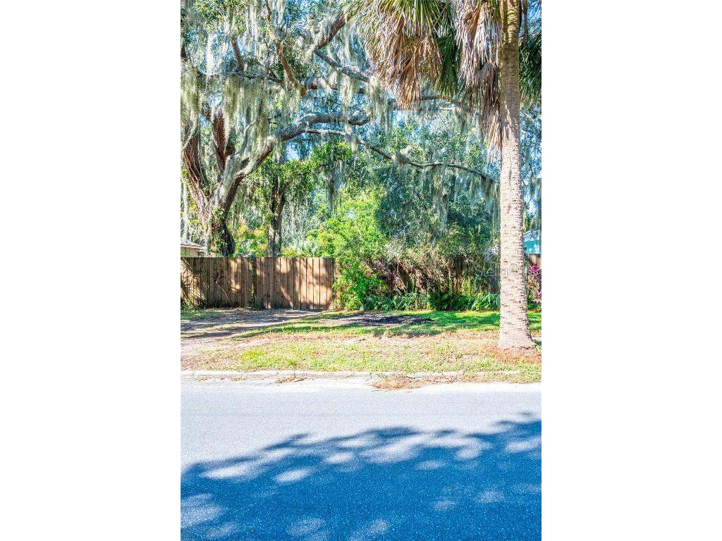 S. Rhodes Street Mount Dora FL 32757 O6364434 image1