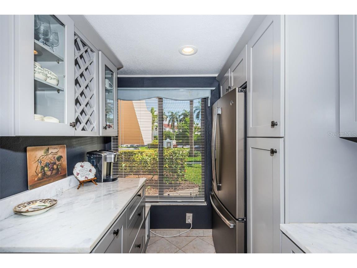  Saint Petersburg FL 33715 U8238569 image2