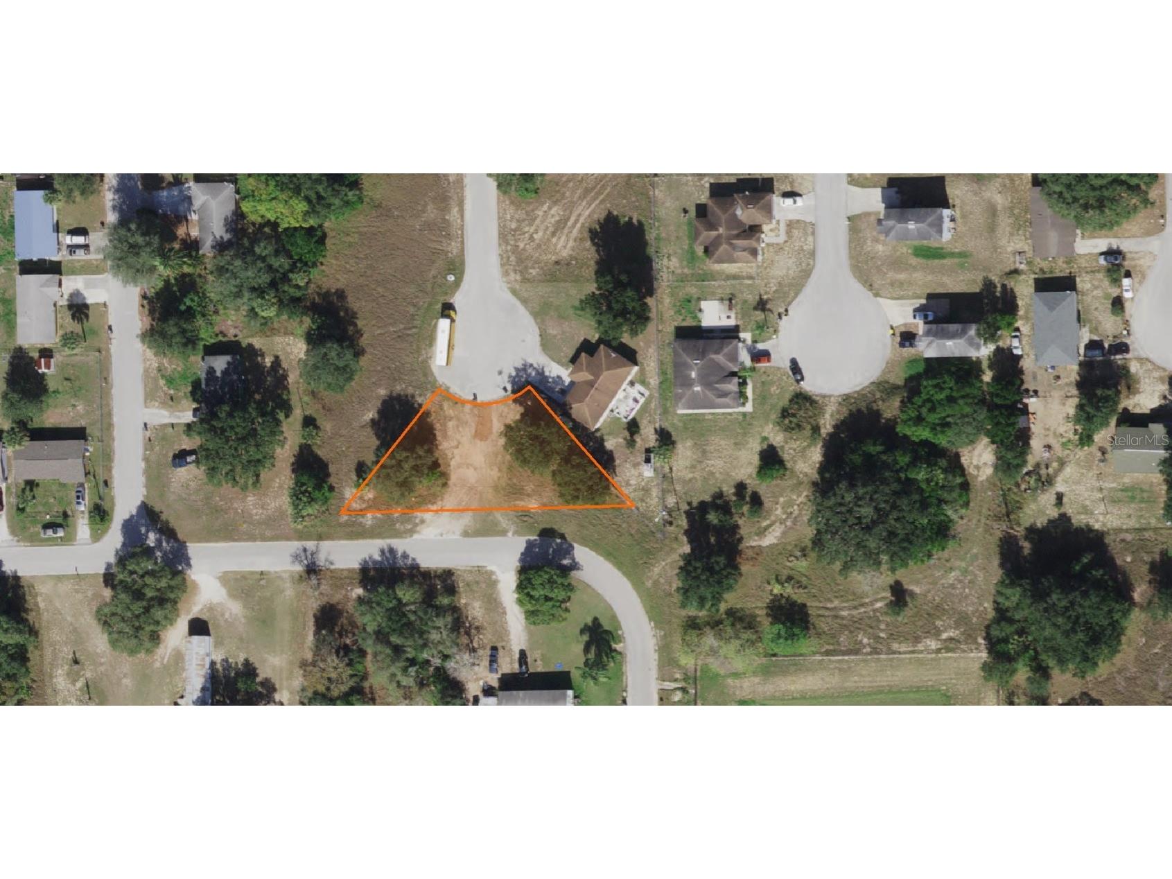 Sally St Lake Wales FL 33898 P4925370 image1