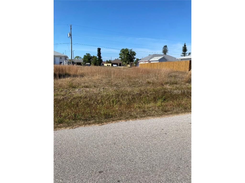 San Marino Avenue North Port FL 34287 A4674202 image1