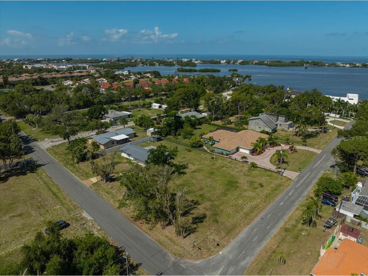 Sarabay Road Osprey FL 34229 A4698213 image3