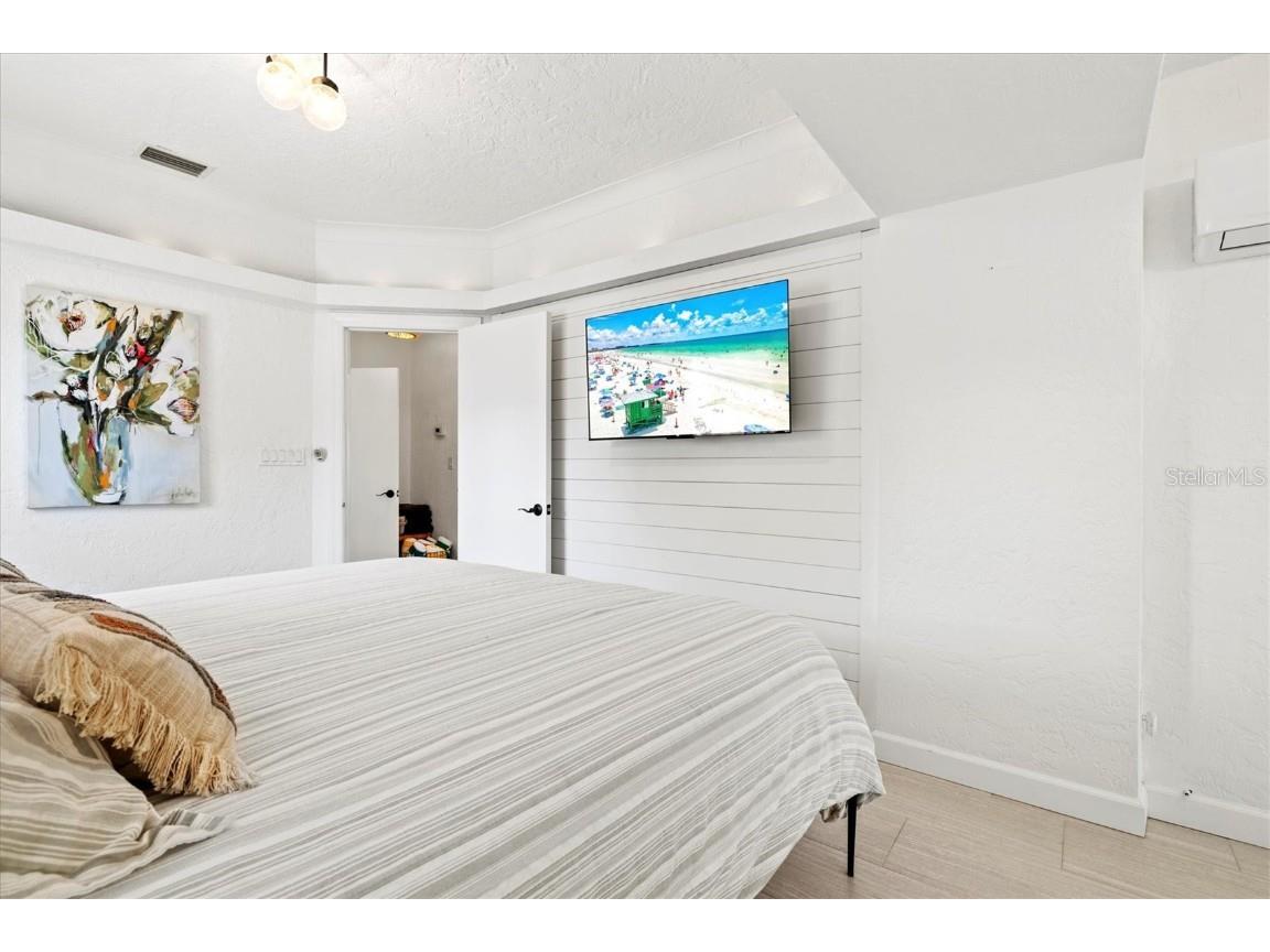  Sarasota FL 34237 A4606755 image23