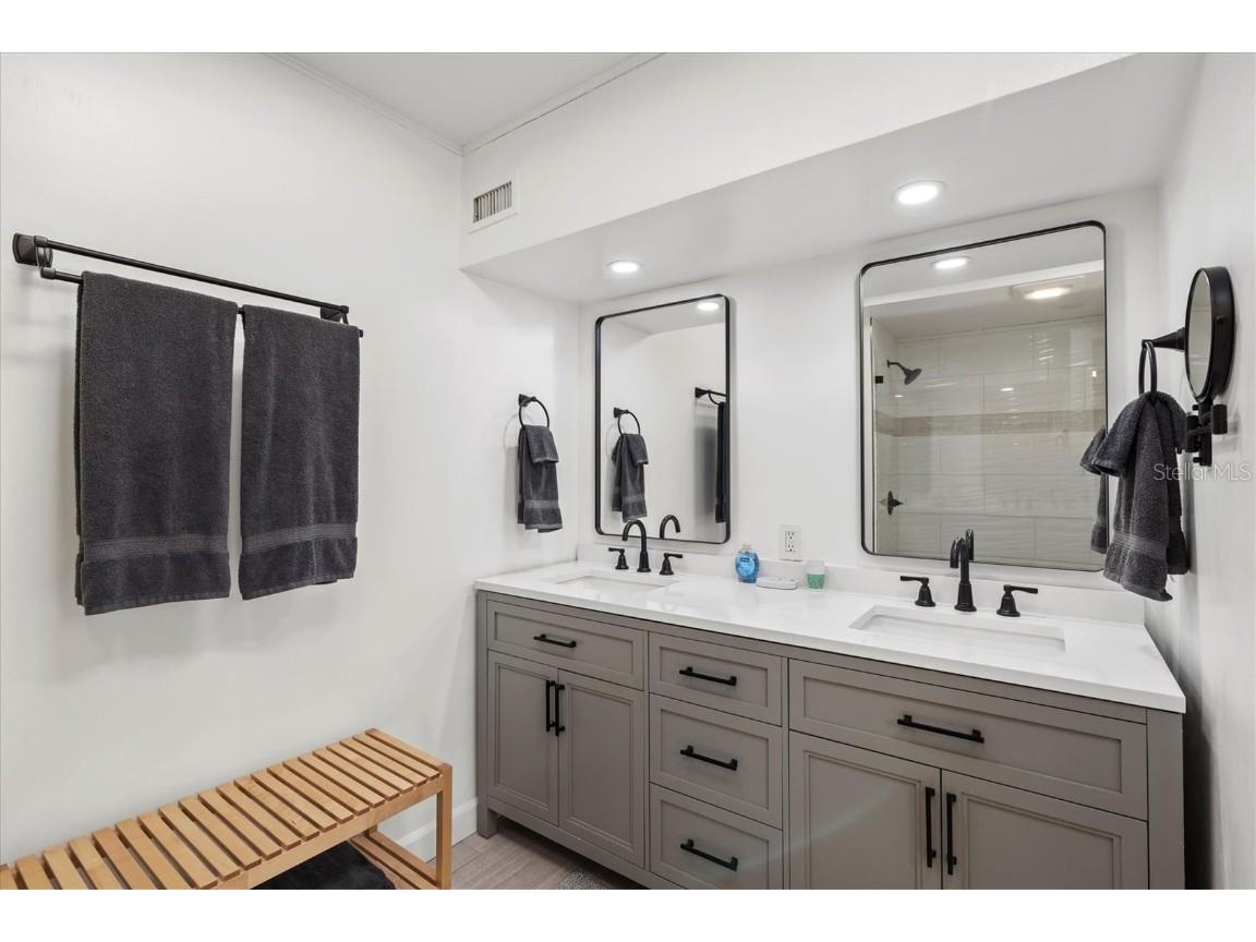  Sarasota FL 34237 A4606755 image26