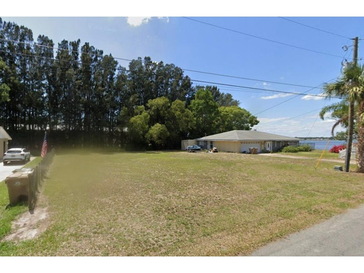 Saunders Circle Tavares FL 32778 TB8422945 image1