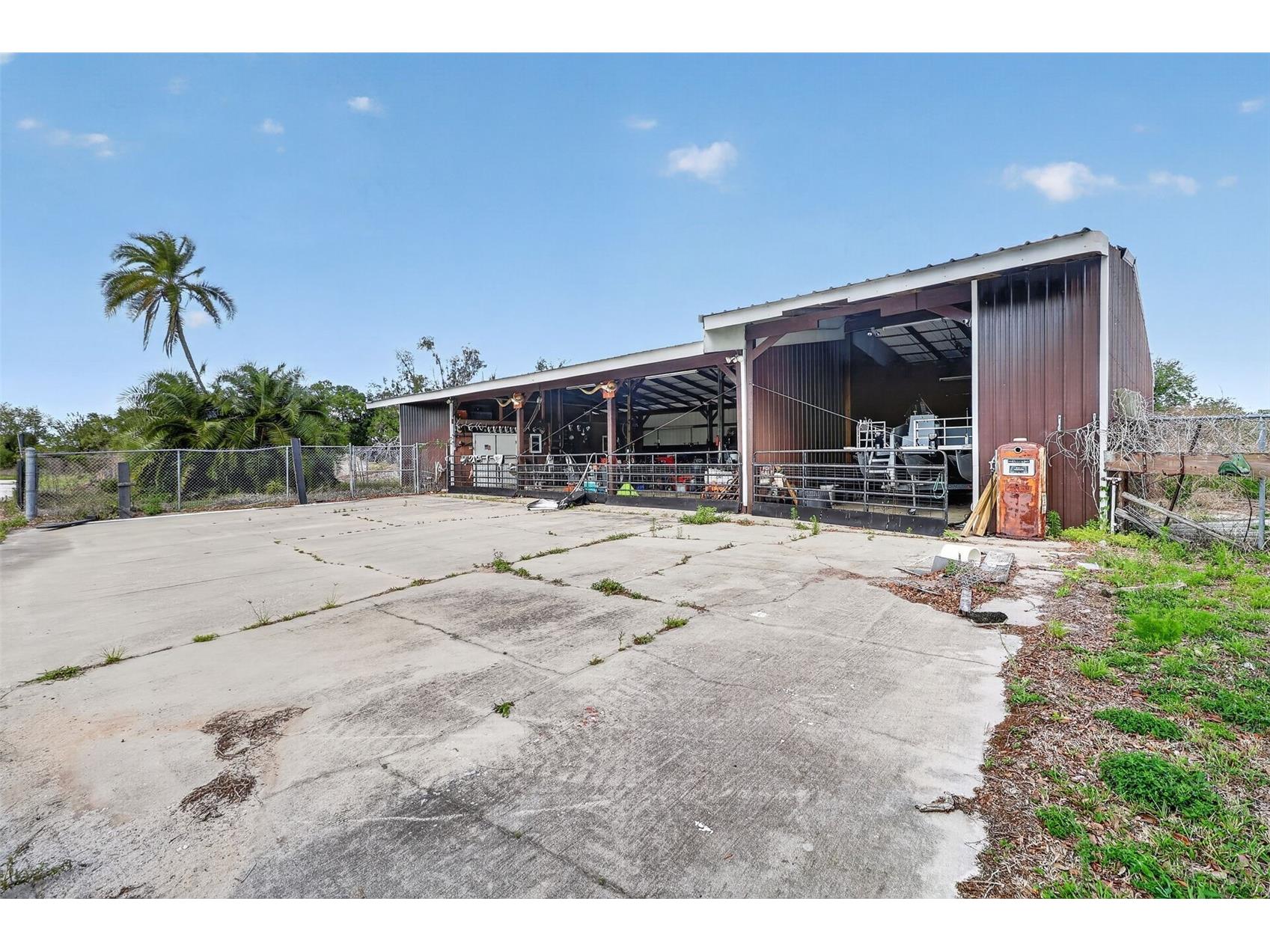 Shell Point Road Ruskin FL 33570 TB8498359 image8
