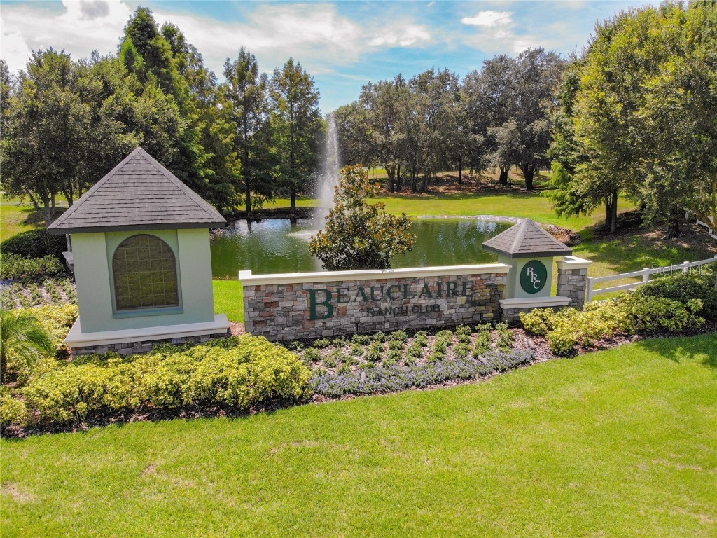 Silent Ridge Drive Tavares FL 32778 O6052918 image1