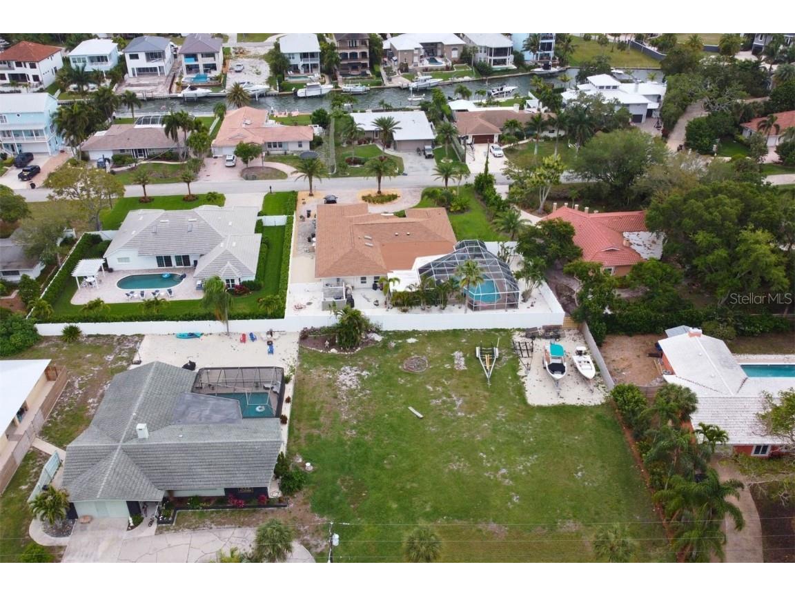 Southpointe Drive Sarasota FL 34231 A4629309 image1