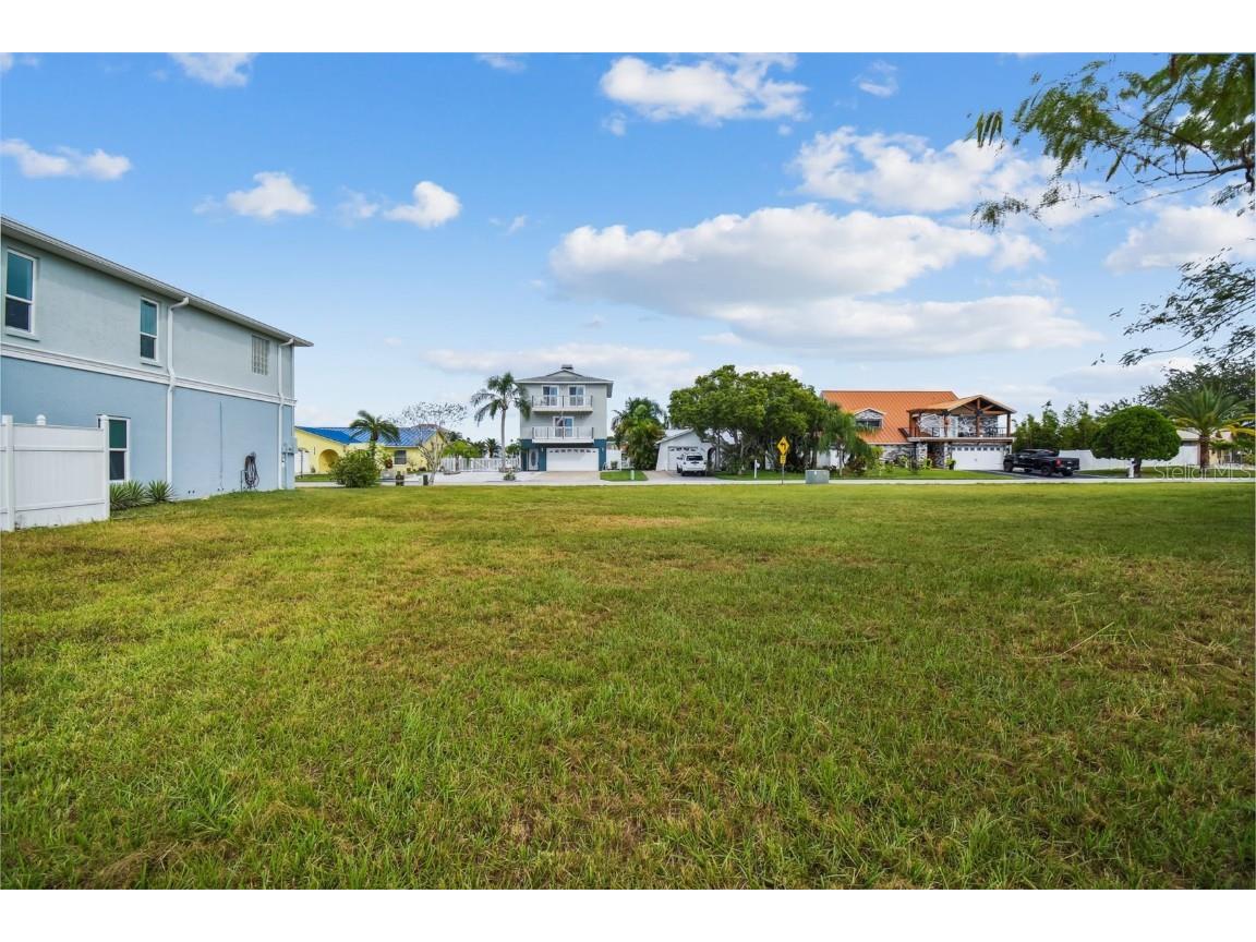 Southwind Drive Hudson FL 34667 T3407844 image10