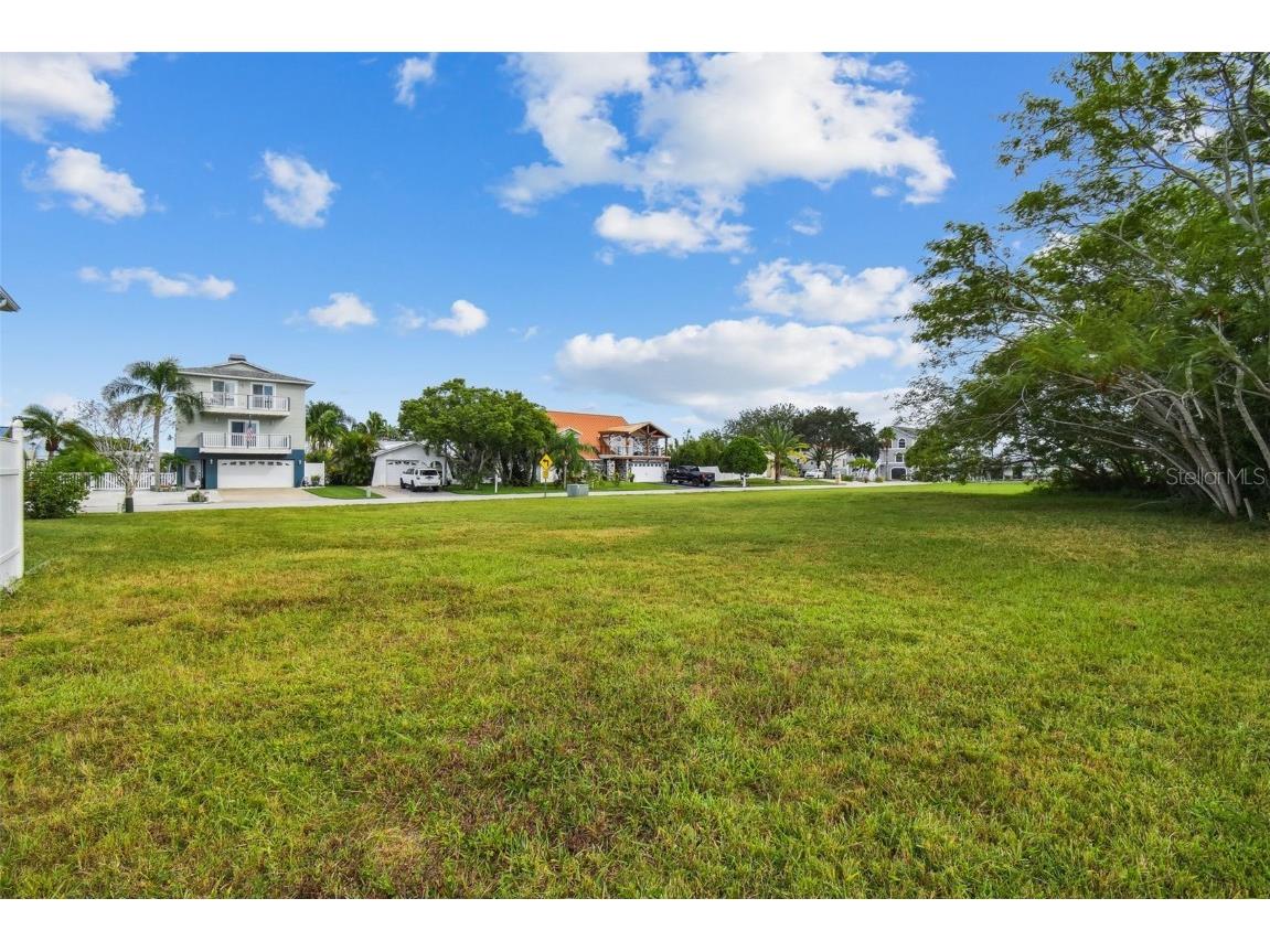 Southwind Drive Hudson FL 34667 T3407844 image8