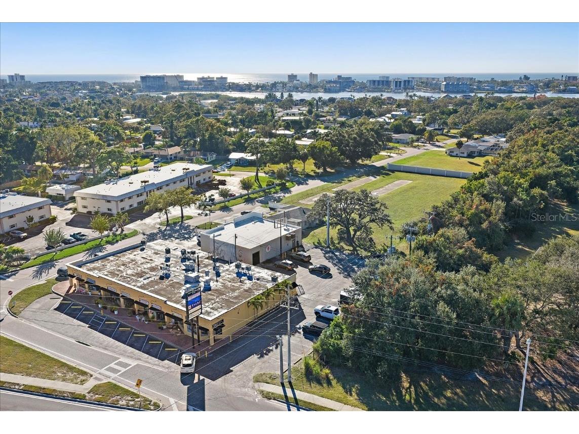 Southwood Street Sarasota FL 34231 A4675599 image8