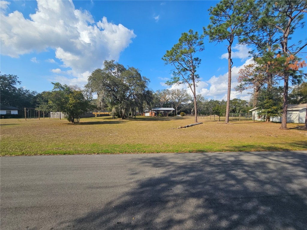 Spruce Road N Lakeland FL 33809 L4950466 image1