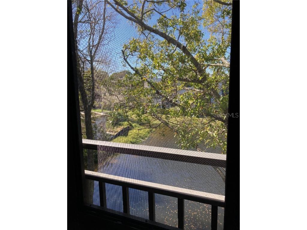  Saint Petersburg FL 33709 U8190537 image1