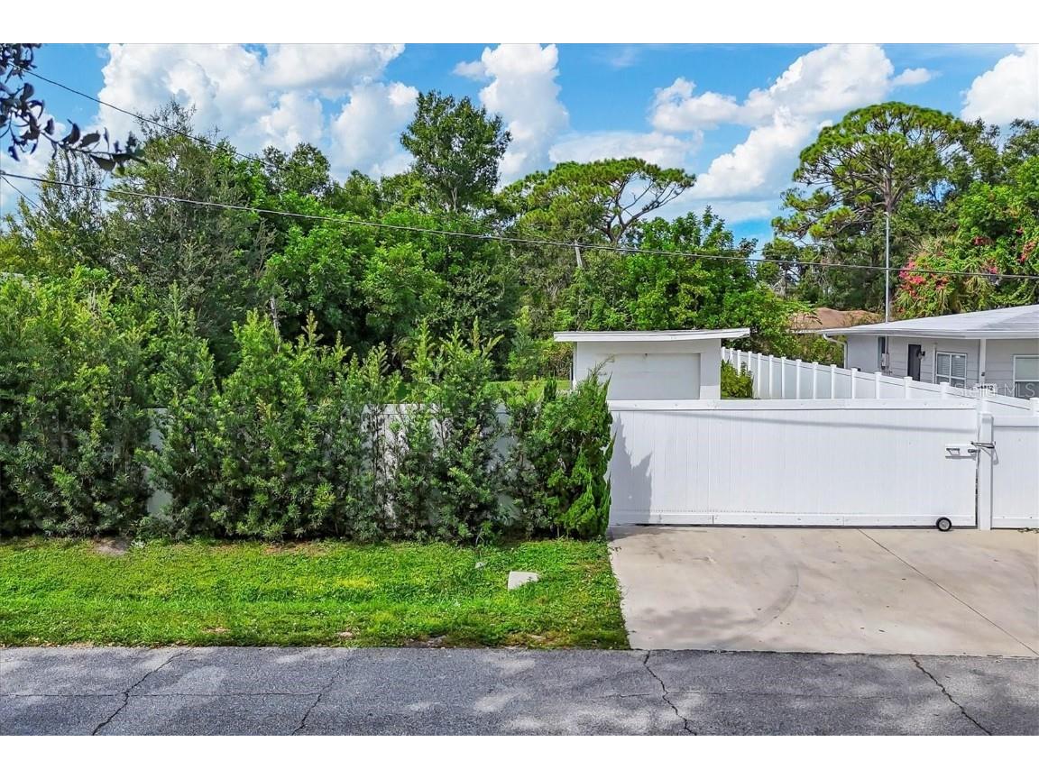 Stardust Place Sarasota FL 34232 A4666569 image1