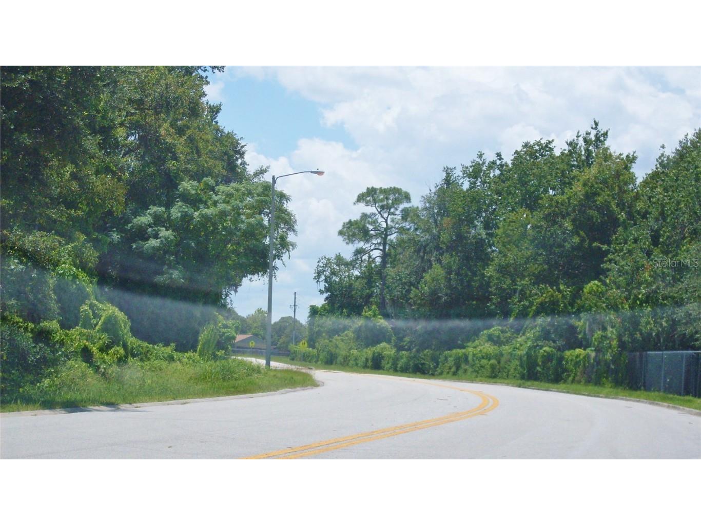 Suburban Drive Orlando FL 32829 O6296834 image1