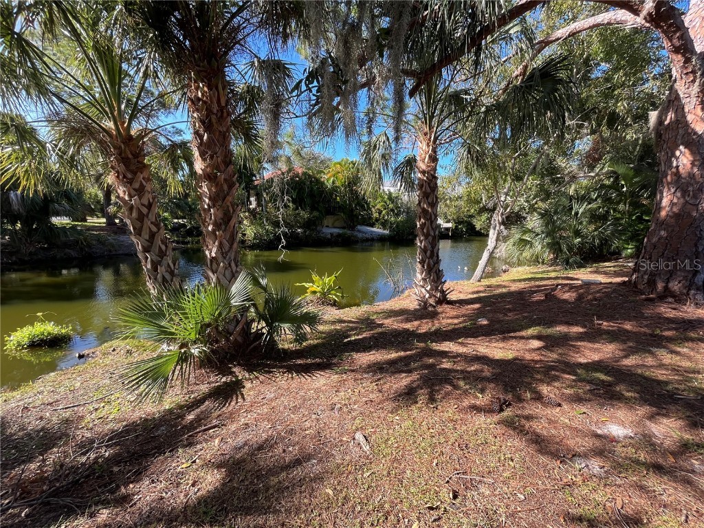 Sugarloaf Drive Nokomis FL 34275 A4586987 image1