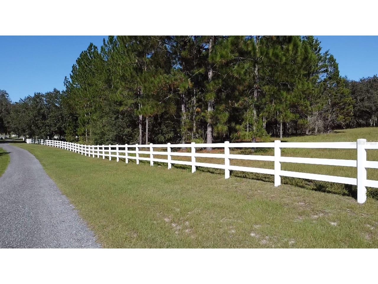 Sw 70th Ter Bushnell FL 33513 TB8475539 image1